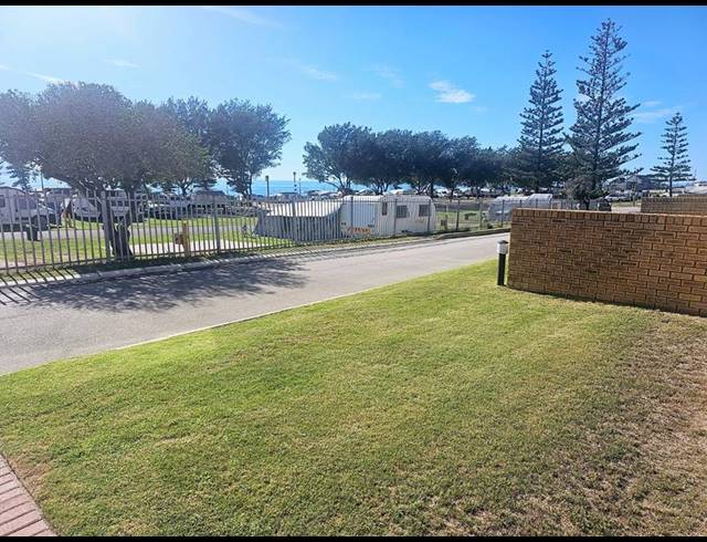 3 BEDROOM APARTMENT FOR SALE IN MOSSEL BAY CENTRAL
